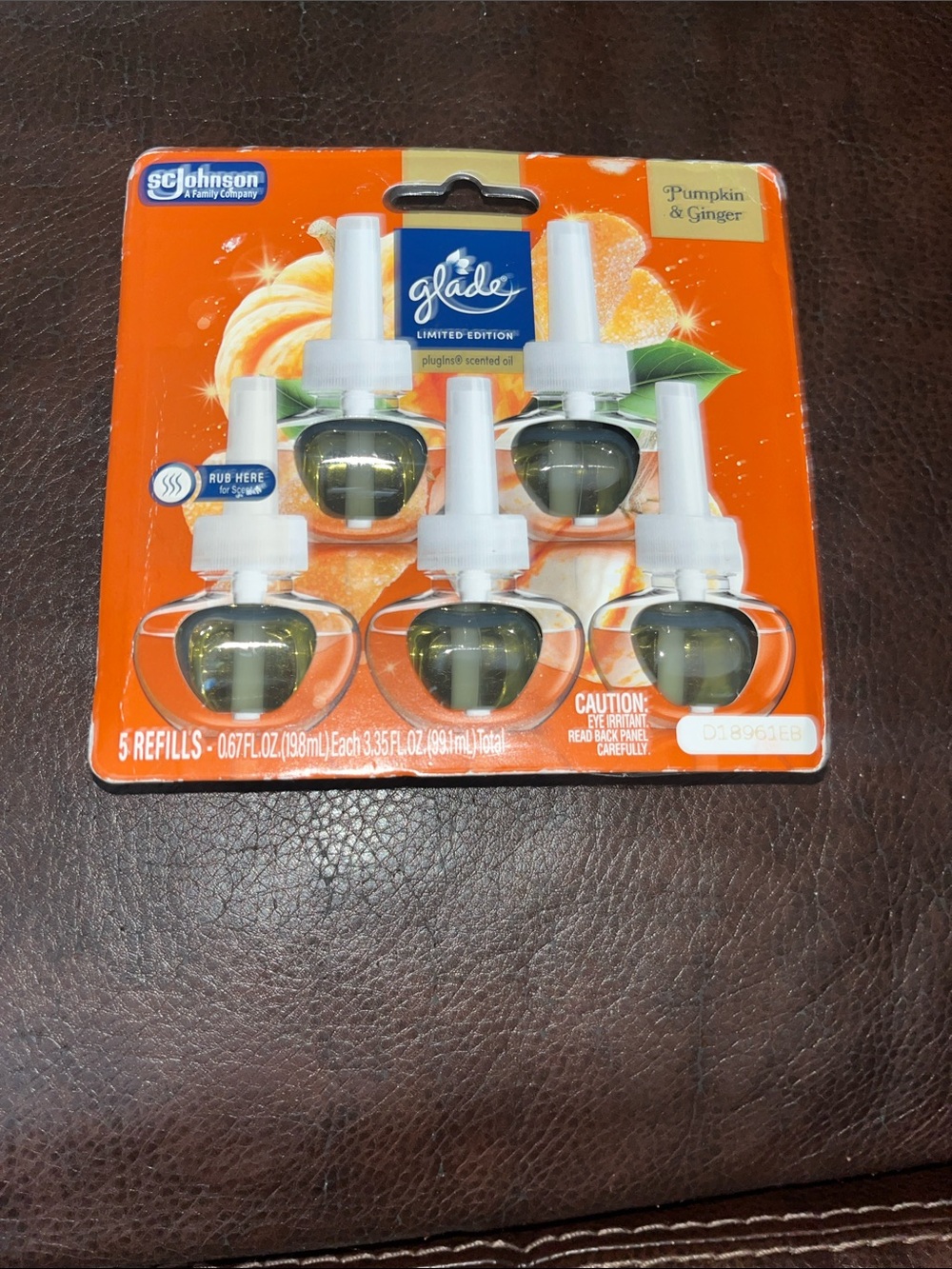 Glade Pumpkin & Ginger Plug-In Refill Six-Pack - Orange and White